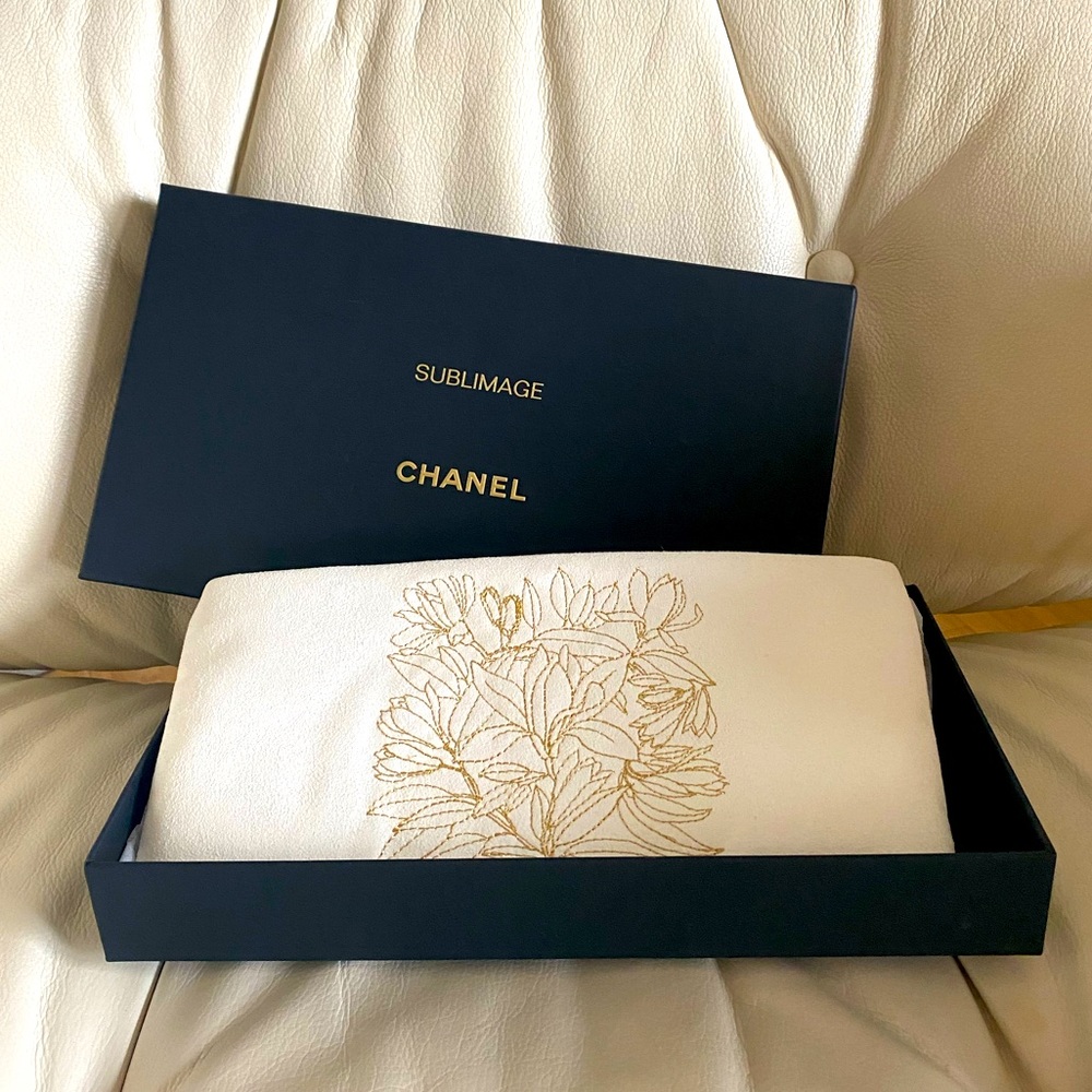 Authentic Chanel clutch/pouch.